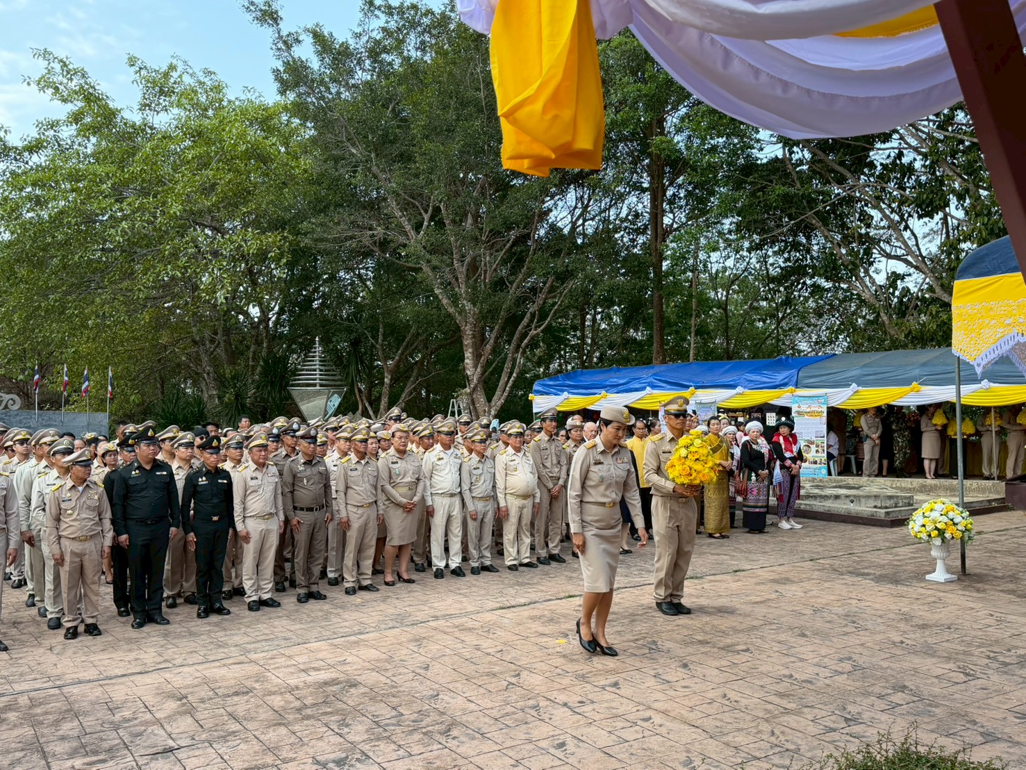 โรงเรียนยางฮอมวิทยาคม เข้าร่วมงานวันน้อมสำนึกในพระมหากรุณาธิคุณ พระบาทสมเด็จพระบรมชนกาธิเบศร มหาภูมิพลอดุลยเดชมหาราช บรมนาถบพิตร ประจำปี ๒๕๖๙